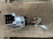 Force 324 gyújtáskulcs kulccsal