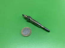 Izzító gyertya japán kistraktorhoz KA-GP24