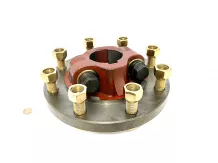 MTZ hátsó kerékagy komplett + tőcsavar + anya