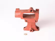 MTZ tartó 017 (hidraulika vezérlőtömb karok)