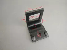 rugós kapa felfogató bilincs 50x70x32 mm