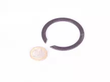 zégergyűrű (MTZ váltó előtéttengely, tengely 021, bordás hüvely 034)